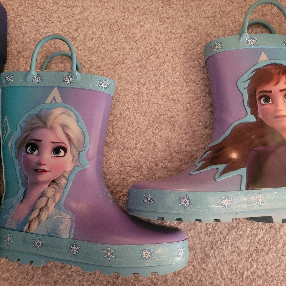 Size 11/12 Girls Frozen Rainboots